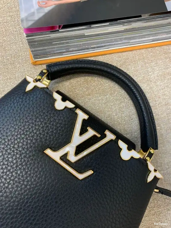Rep ladies LOUIS CAPUCINES MINI VUITTON 0523